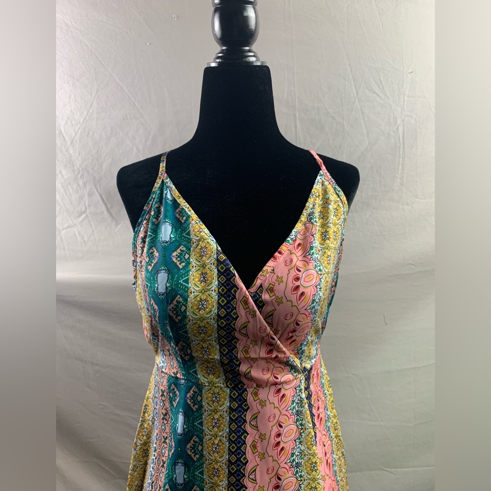 Boho Floral & Geo Print Backless Wrap Split Thigh Dress. - Picture 9 of 12